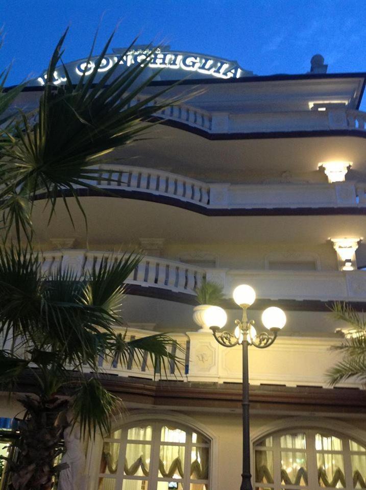 Hotel Conchiglia Cervia Bagian luar foto