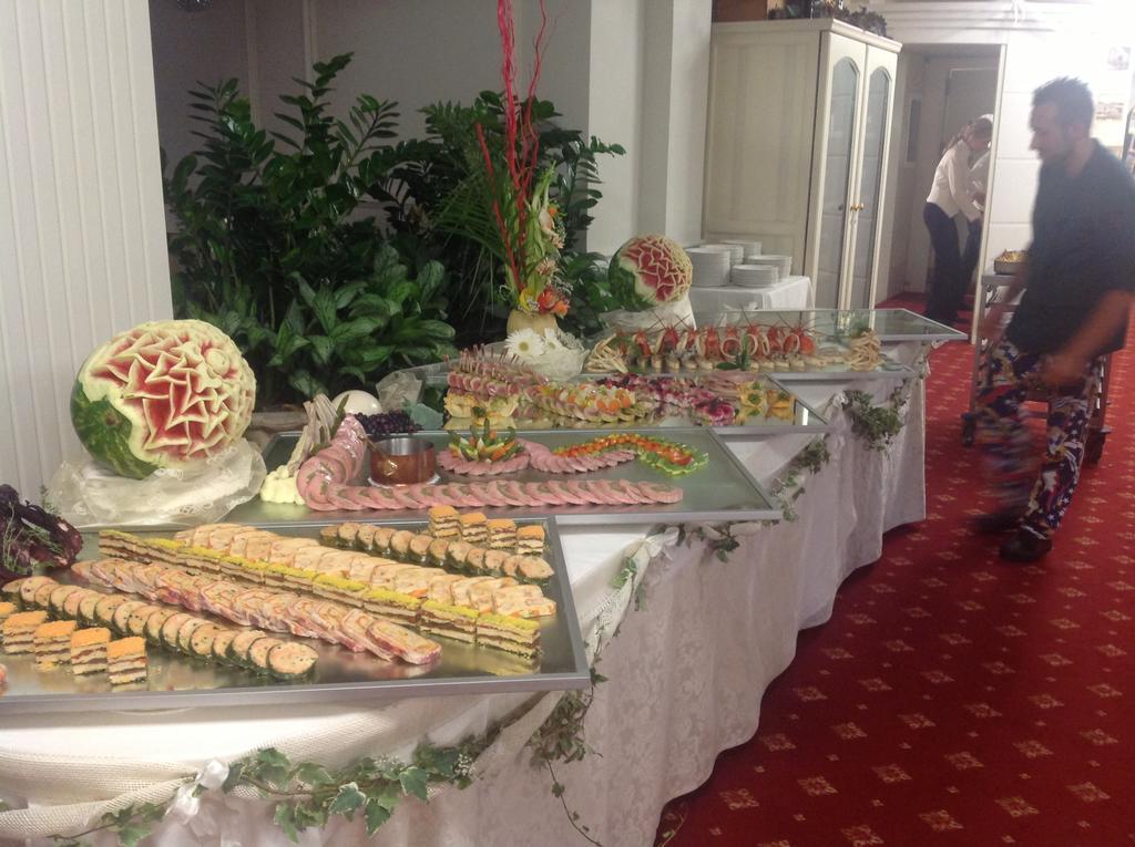 Hotel Conchiglia Cervia Bagian luar foto